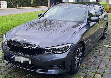 BMW 320 d Touring Aut. Sport Line Standheizung LED Pano