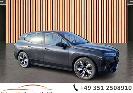 BMW iX 40 xDrive Sport*SkyPano*Laser*360°Kamera*