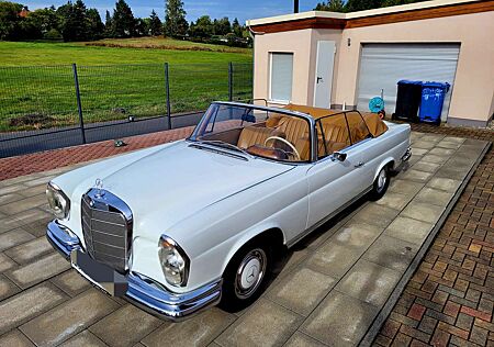 Mercedes-Benz 250 SE/C