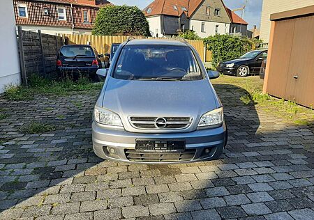 Opel Zafira 2.2