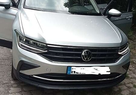 VW Tiguan Volkswagen 1,5 TSI OPF -