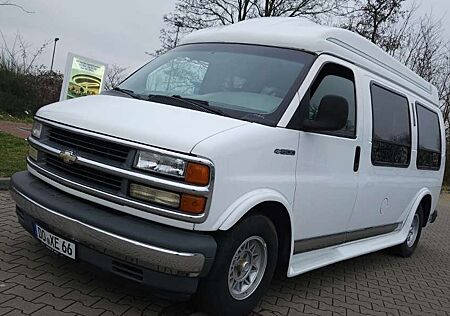 Chevrolet Chevy Van Explorer, Limited V8