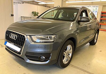 Audi Q3 2.0 TFSI quattro *AHK*Xenon Plus*SHZ*PDC*Navi