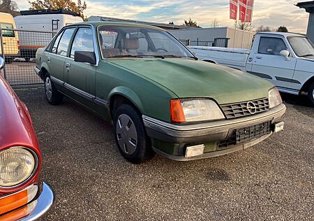 Opel Rekord E 2.3 D Oldtimer ex. Bundeswehr 24V 4-Gang