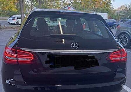 Mercedes-Benz C 200 T d (205.201) AMG line