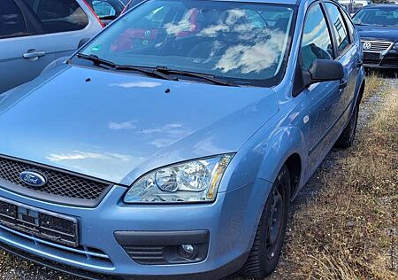 Ford Focus 1.6 16V Tüv July2025