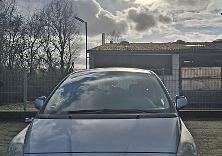 Peugeot 5008 HDI FAP 110 Family Plus