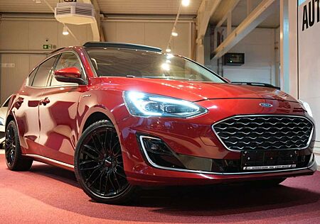 Ford Focus 1.5 EcoBoost VIGNALE *LED*Kamera*Navi*Pano