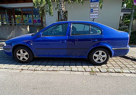 Skoda Octavia 1.6 Ambiente