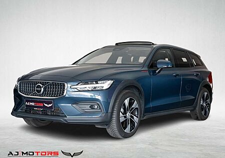 Volvo V60 Cross Country Plus AWD *PANO-HARMANK-SPUR*