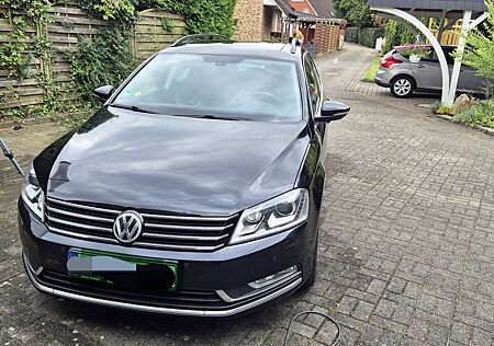 VW Passat Variant Volkswagen Comfortline BlueMotion - Pano, Stdhz, Xenon, Massa