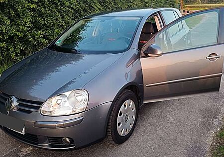 VW Golf Volkswagen 1.6 FSI Goal