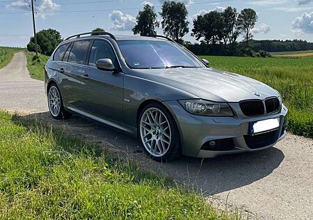 BMW 330i 330 e91 Touring / LCI / M-Paket / 19 Zoll Avus