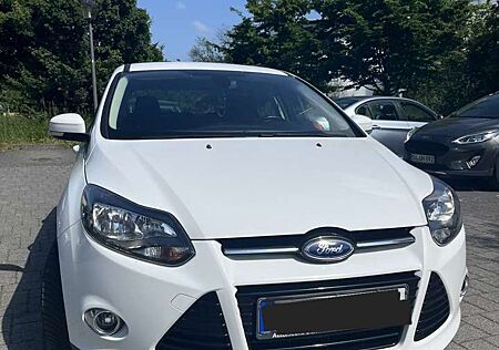 Ford Focus 1.0 EcoBoost Start-Stopp-System Business Edition