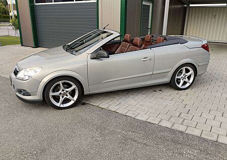 Opel Astra Twin Top 1.8Endless Summer