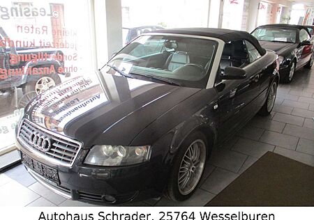 Audi A4 Cabriolet 2.4 V6 30V -LEDER-XENON-PDC-ALU