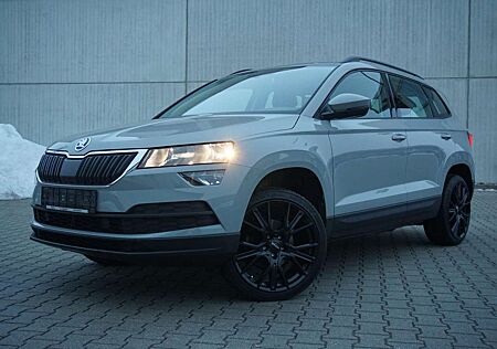 Skoda Karoq 1.5TSI Navi PDC SHZ 1.Hand AHK Kamera