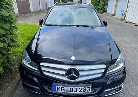 Mercedes-Benz C 200 T CDI DPF (BlueEFFICIENCY) 7G-TRONIC Elegance