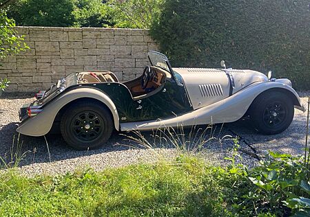 Morgan Plus 8