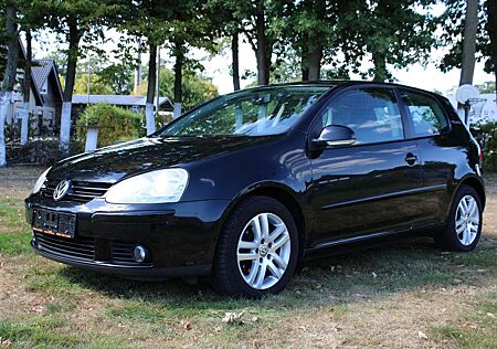 VW Golf Volkswagen V Lim. Tour