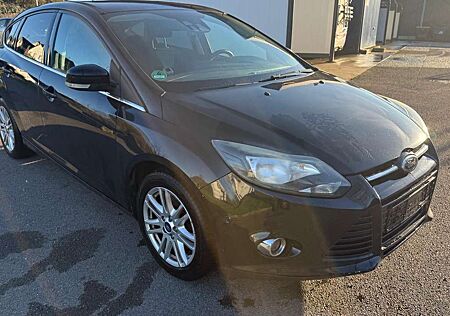 Ford Focus Titanium Navi