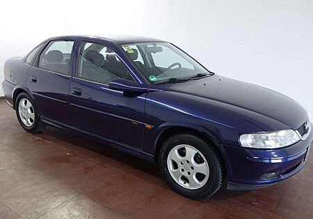 Opel Vectra B 1.8 16V Edition 100 Klima/Servo/5-Gang