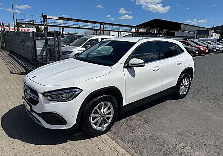 Mercedes-Benz GLA 220 d 4Matic 360°/ AHK/El. Heckklappe/Massage
