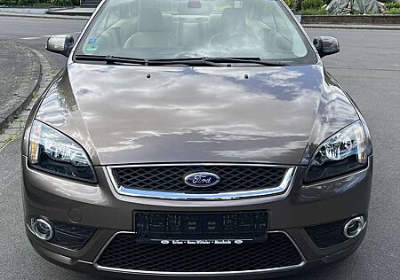 Ford Focus CC Coupe-Cabriolet 2.0 16V Titanium