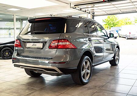 Mercedes-Benz ML 250 ML250 4MATIC 7G-TR*Pano*el.AHK*Leder*Comand*ACC