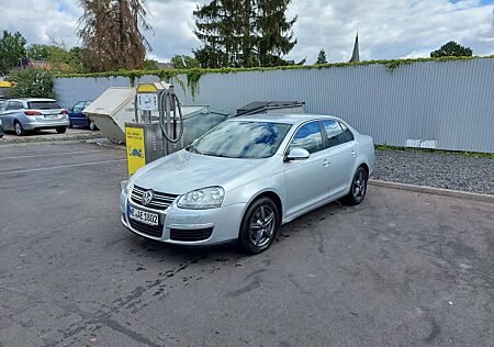 VW Jetta Volkswagen 2.0 TDI DPF Trendline