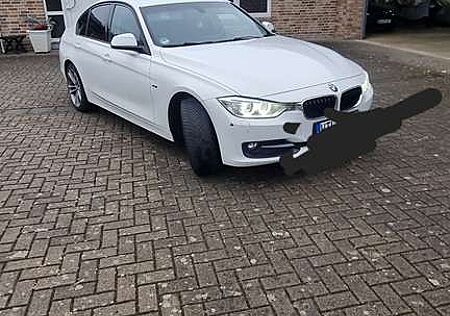 BMW 320d 320 xDrive Sport Line