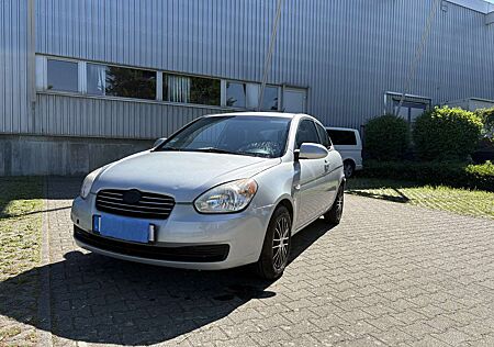 Hyundai Accent 1.4 GL benziener