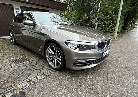 BMW 530d 530 Aut. Luxury Vollausstattung