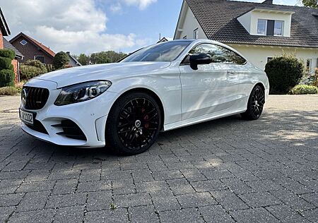 Mercedes-Benz C 300 d Coupe 9G-TRONIC AMG Line Night Paket Panorama