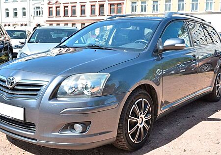 Toyota Avensis Kombi 2.2 D-CAT Sol Klimaautomatik AHK