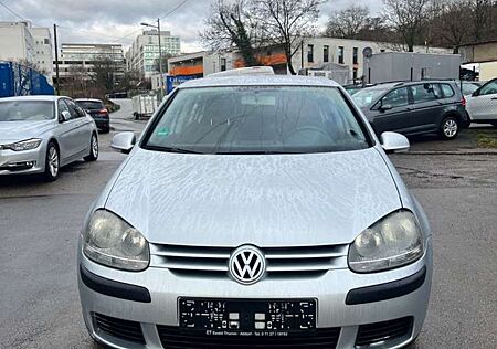 VW Golf Volkswagen V Lim. Trendline