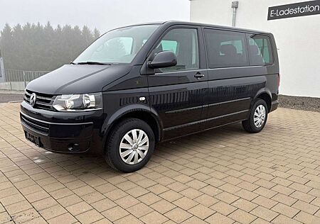 VW T5 Transporter Volkswagen Bus Caravelle