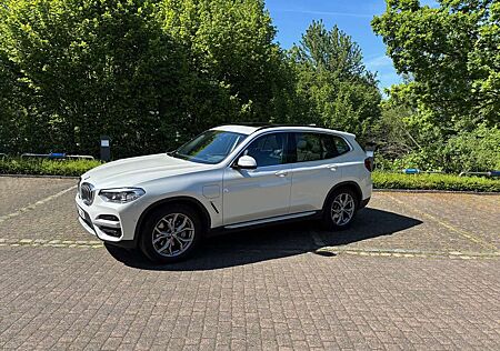 BMW X3 Plug-In-Hybrid xDrive30e Aut. xLine