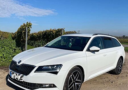 Skoda Superb Combi 2.0 TDI DSG Style