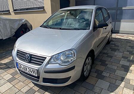VW Polo Volkswagen IV Trendline 1,2 9n3