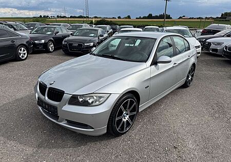 BMW 320 i Limo. Automatik Klimaautomatik PDC Mp3