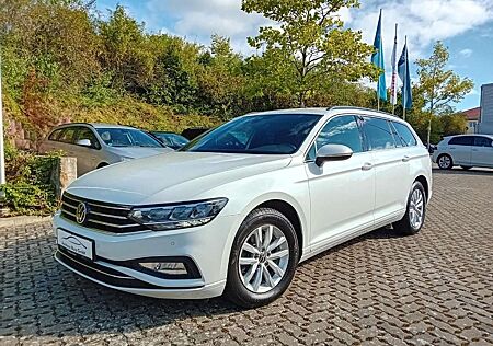 VW Passat Variant Volkswagen Business 2.0TDI DSG Navi LED AHK