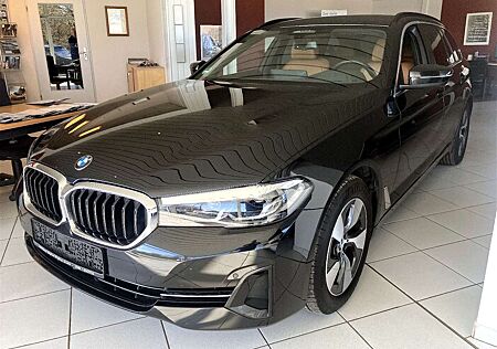 BMW 520 d Komfortsitz/Aktivtemp/HuD/4ZonenK/Standhz