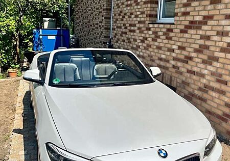 BMW 220 i Advantage Scheckheftgepflegt