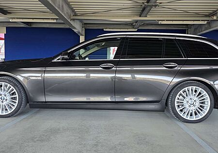 BMW 530d 530 xDrive Touring Aut. Luxury Line