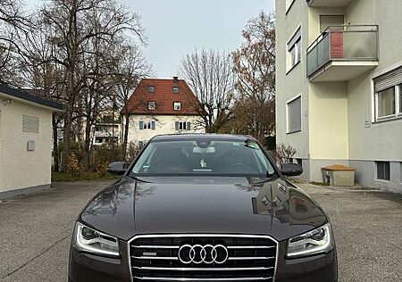 Audi A8 3.0 TDI DPF clean diesel quattro tiptronic