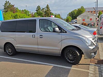Hyundai H-1 H 1 Travel