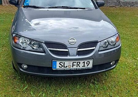 Nissan Almera Almera Fließheck  5-Türer 1.5 visia