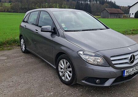 Mercedes-Benz B 200 CDI (BlueEFFICIENCY)