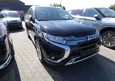Mitsubishi Outlander Plug-in Hybrid BASIS 2.4 ,,1. Hand´´